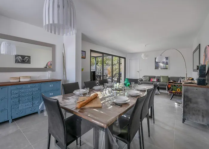 別荘 Maison 3 Avec Beau Jardin A *