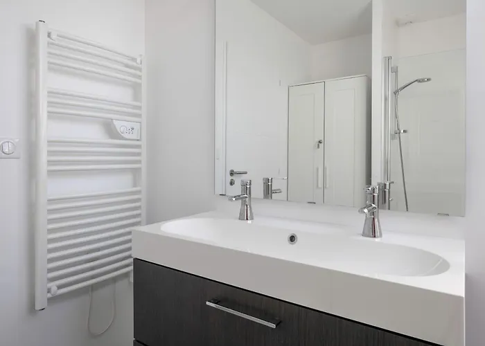 別荘 Maison 3 Avec Beau Jardin A